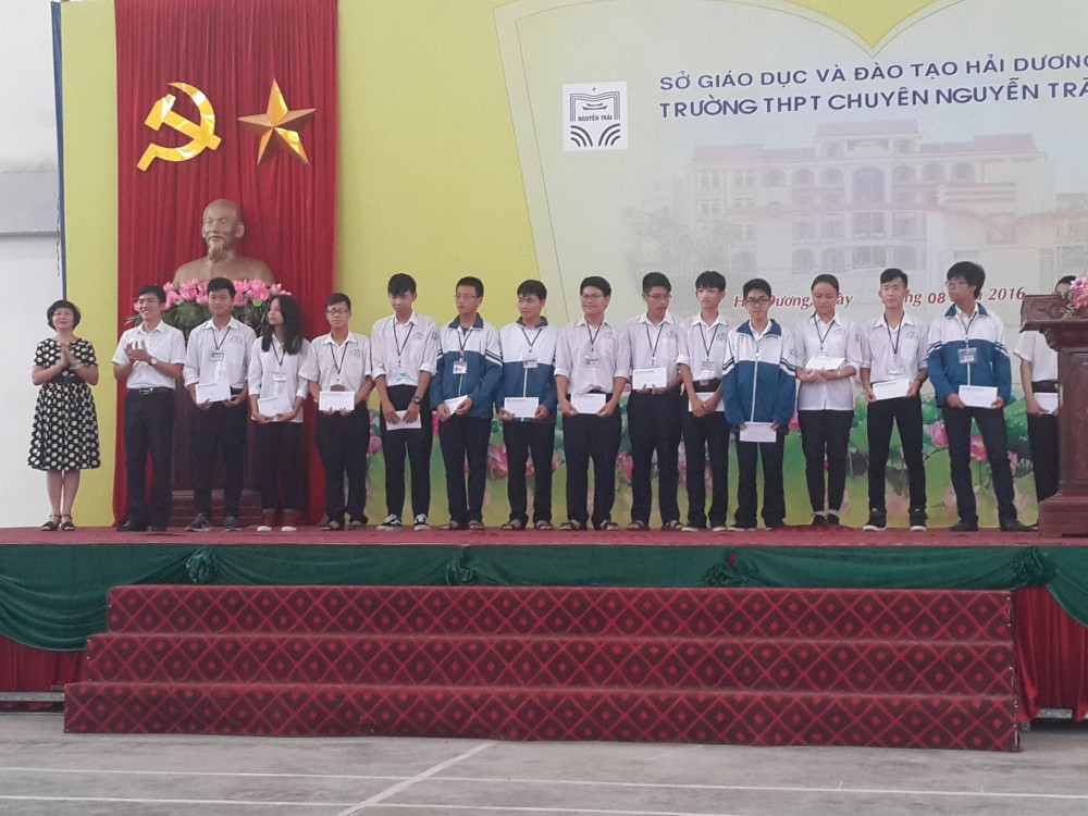 Lễ chào cờ 12/9 – tuyên dương học sinh đạt thành tích cao trong mùa hè 2016