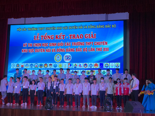 Chuyên Nguyễn Trãi đạt 4 HC Vàng, 19 HC Bạc, 22 HC Đồng và 19 giải Khuyến khích trong kỳ thi HSG Duyên hải - ĐBBB