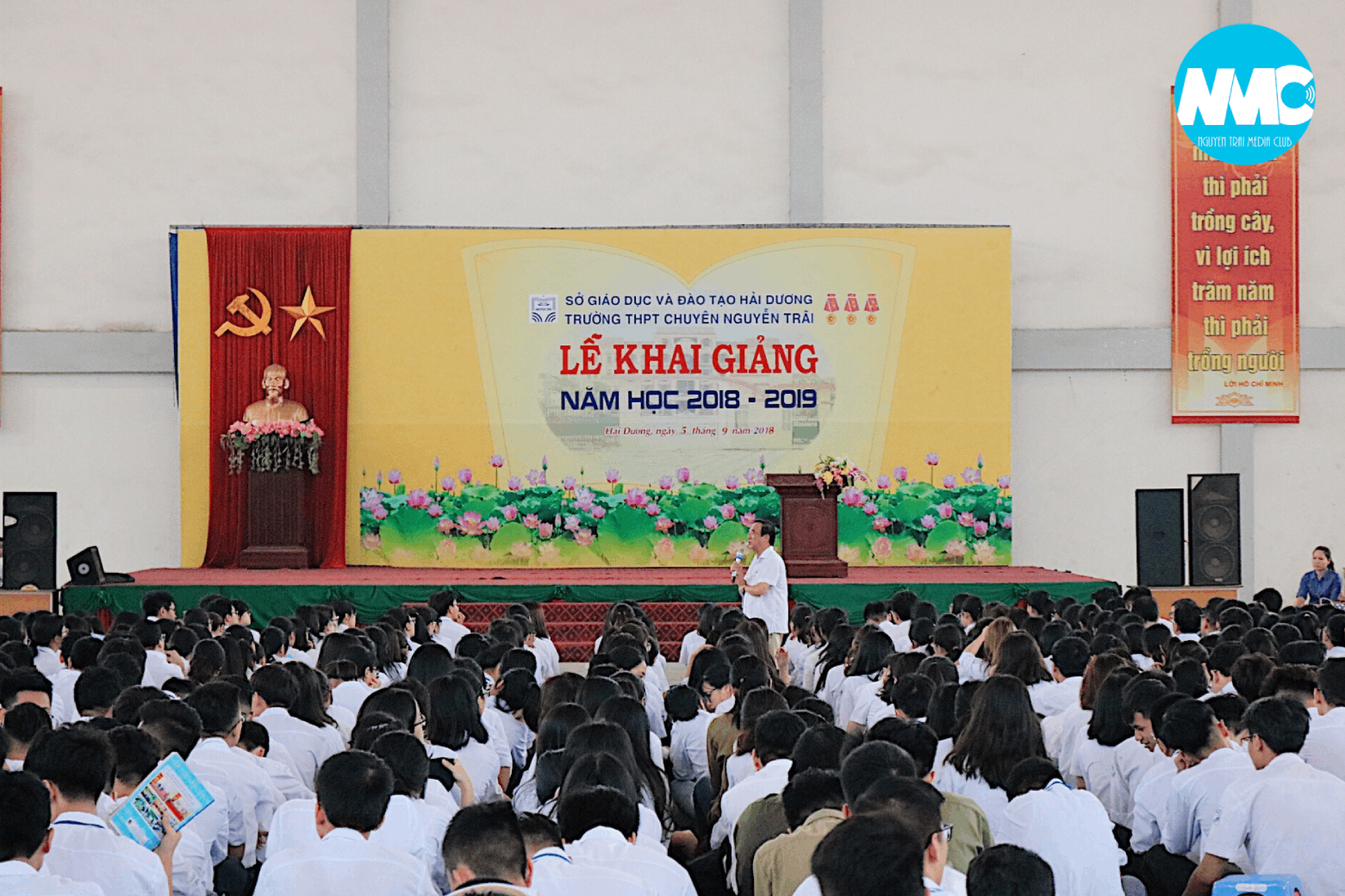 GẶP GỠ VÀ TRÒ CHUYỆN CÙNG GIÁO SƯ TIẾN SĨ NGUYỄN L N DŨNG VỚI CHỦ ĐỀ “HIẾU HỌC, HIẾU THẢO TRONG THỜI ĐẠI CÔNG NGHIỆP 4.0”