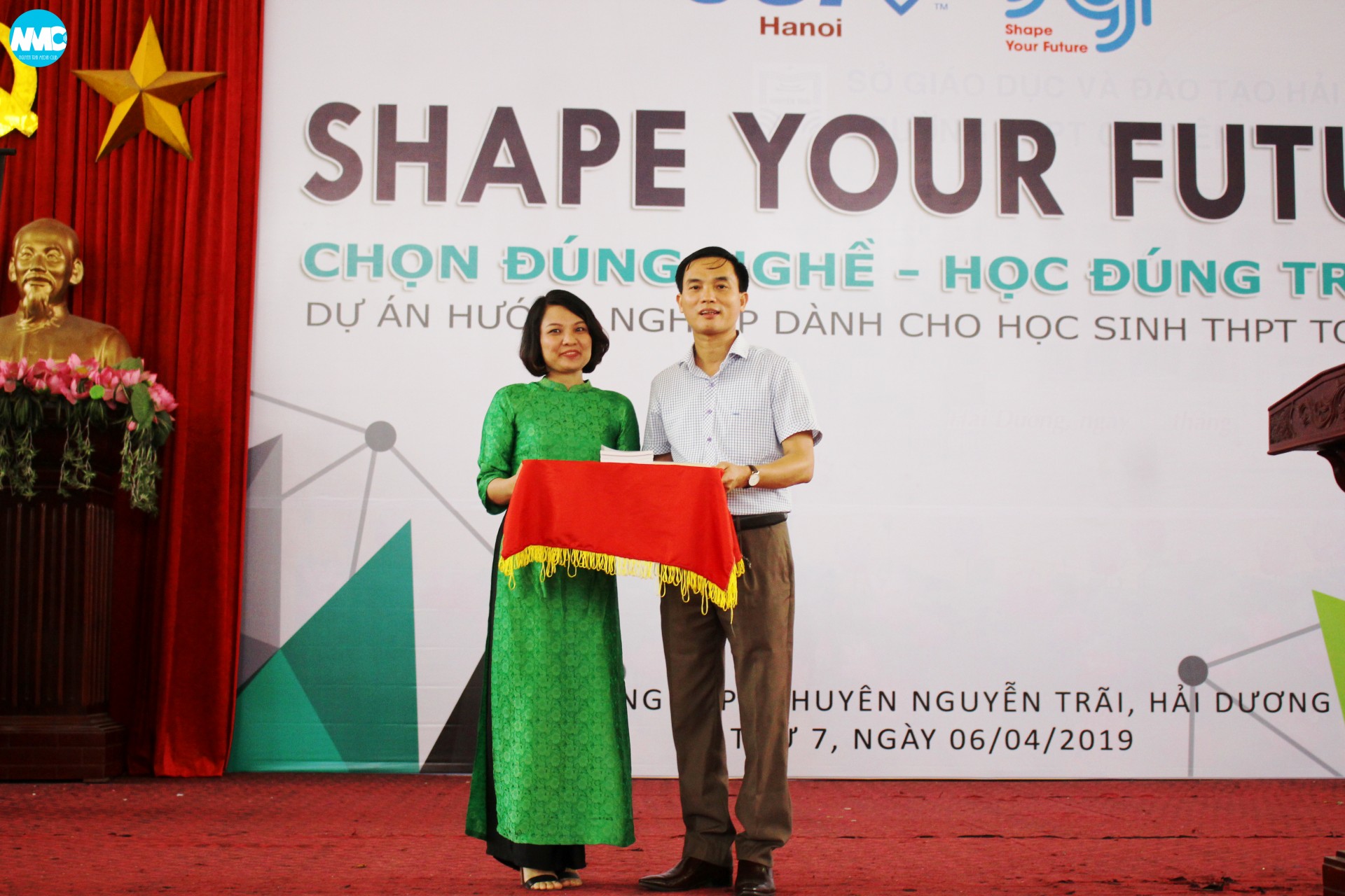 SHAPE YOUR FUTURE- HƯỚNG NGHIỆP CHO HỌC SINH KHỐI 11-12