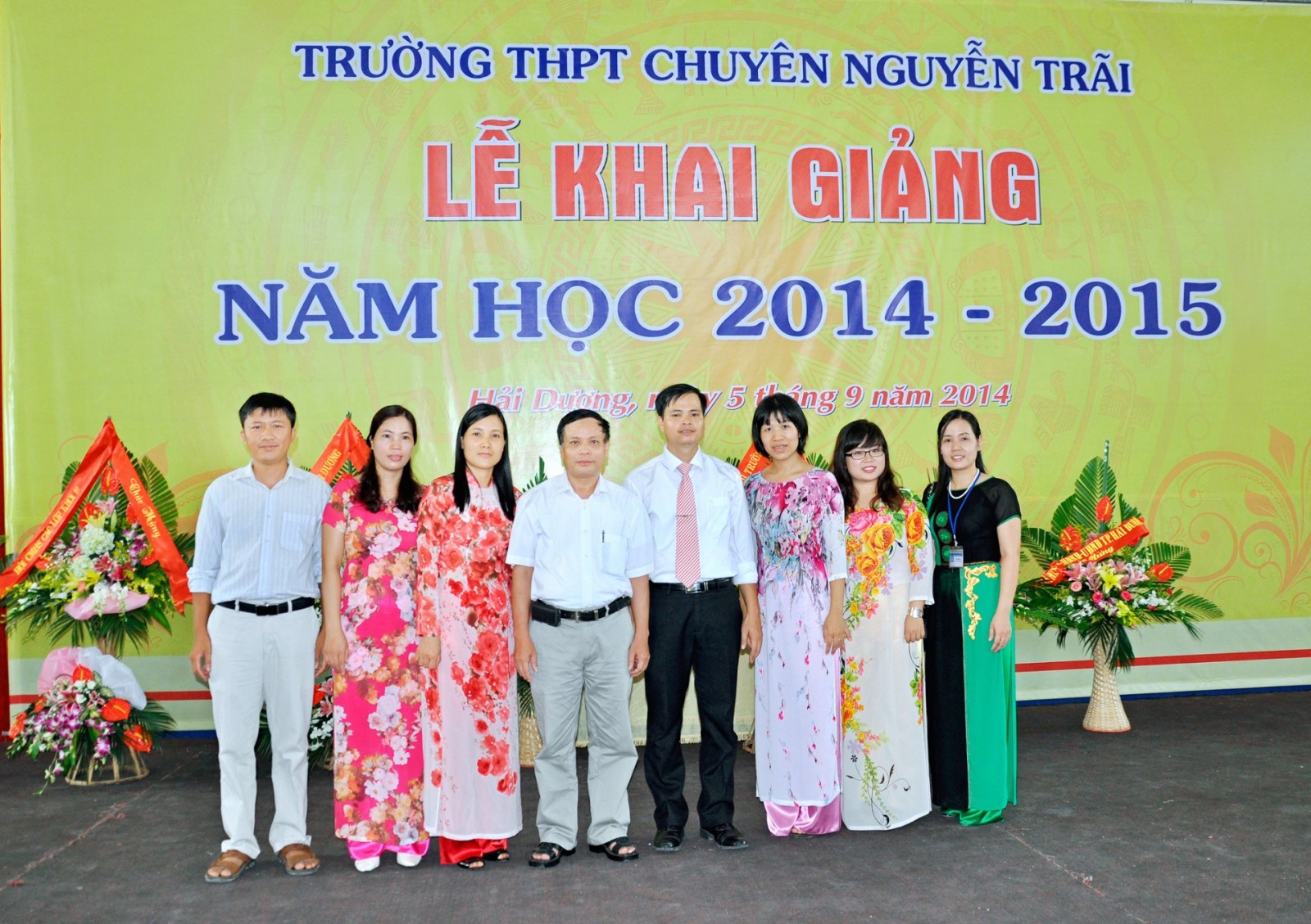 Description: D:\BÀI ĐĂNG WEBSITE\Tổ Hóa\To_Hoa1.JPG