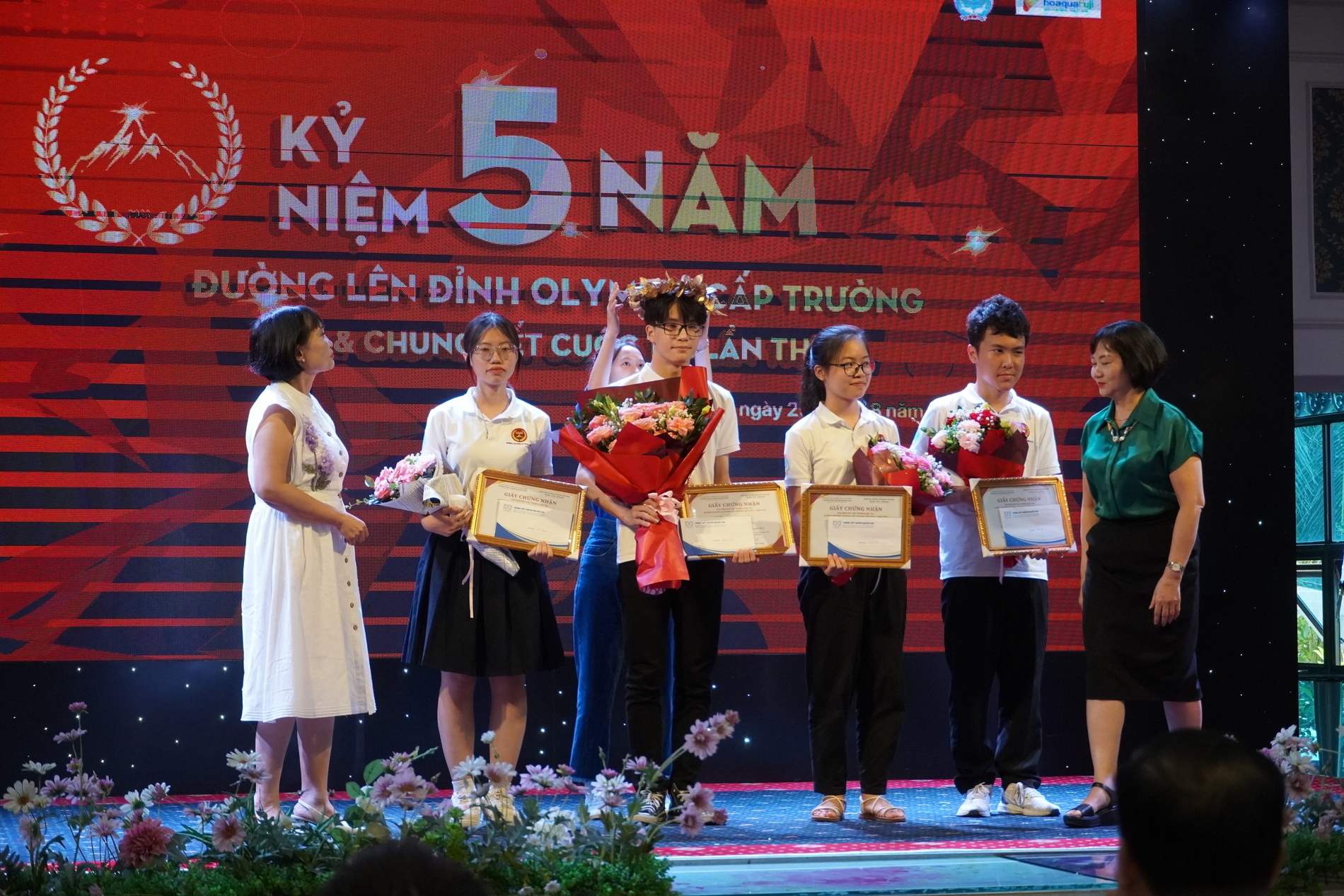 Cuộc thi ''Đường lên đỉnh Olympia'' cấp trường lần thứ V
