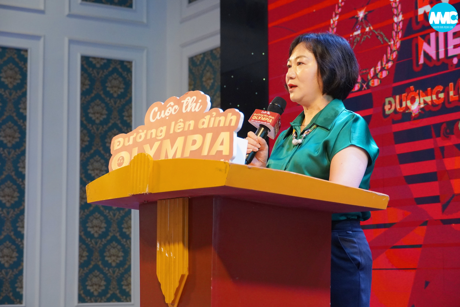 Nhấn để phóng to