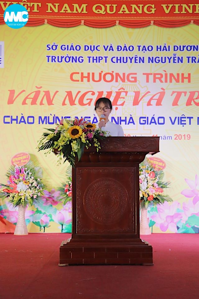 Nhấn để phóng to