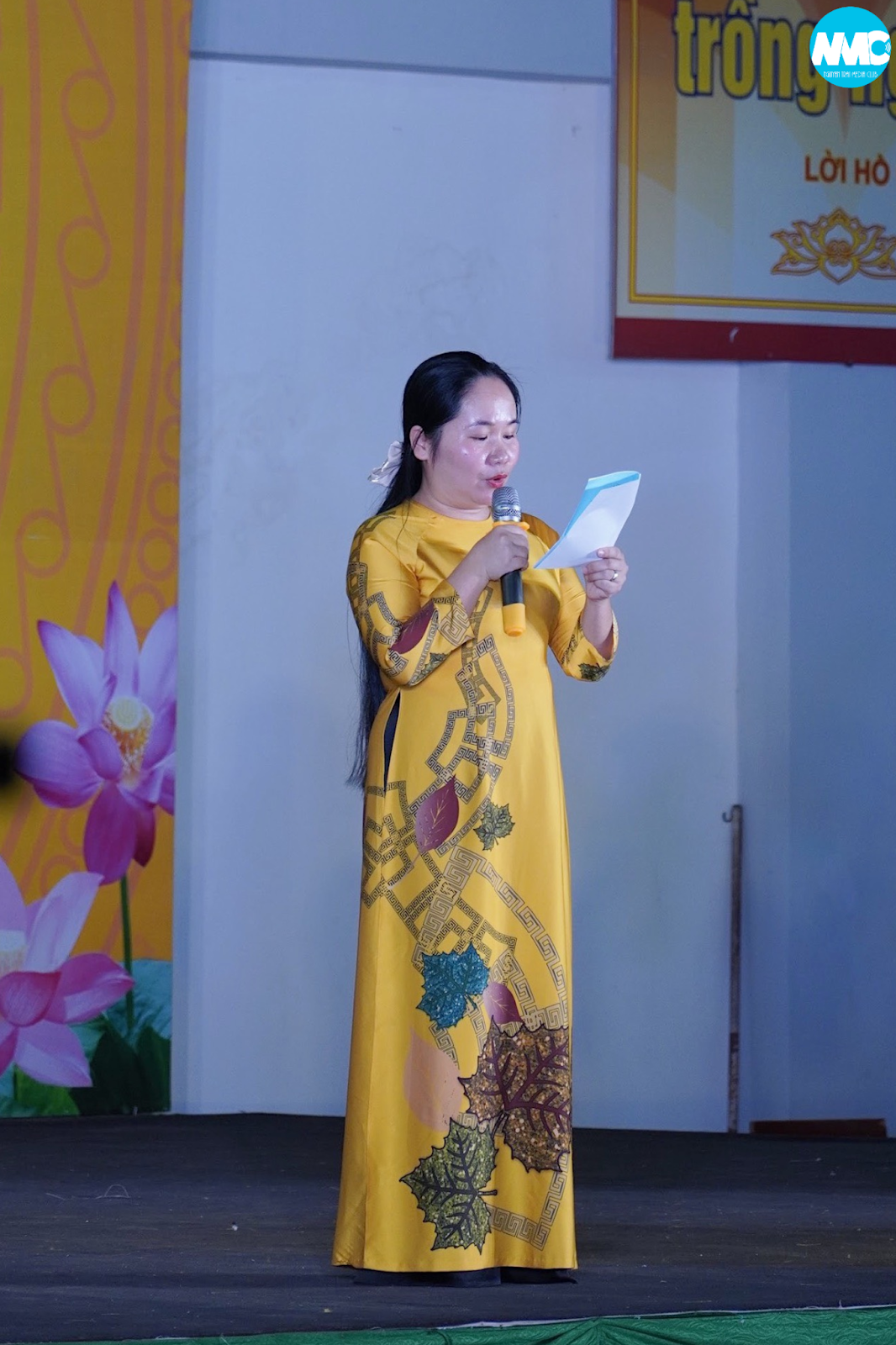 Nhấn để phóng to