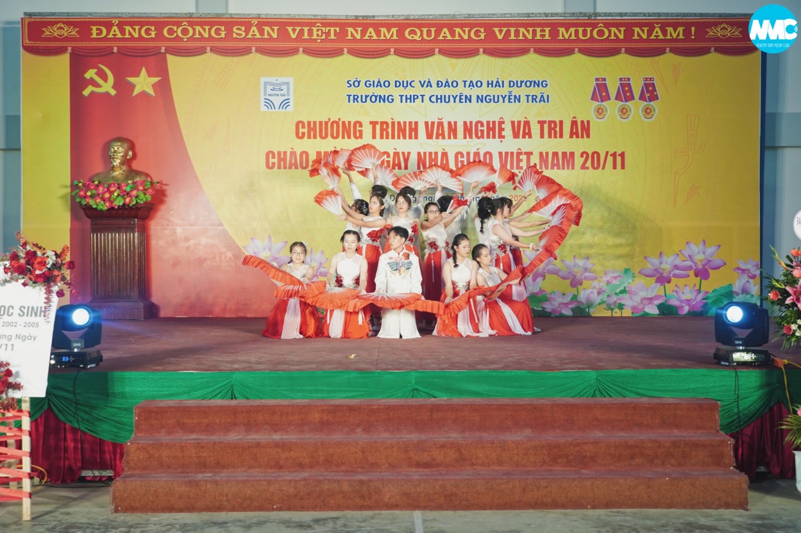 Bánh trôi nước & Người ơi người ở đừng về - Chi đoàn 10 Nga chào mừng ngày 20/11/2020