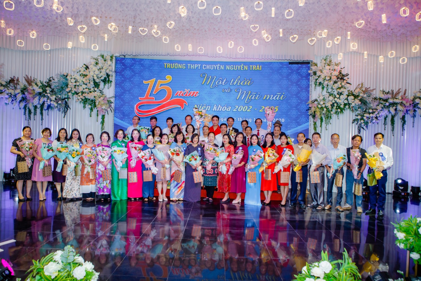 Thế hệ các thầy cô tham gia giảng dạy các học trò niên khóa 2002 2005