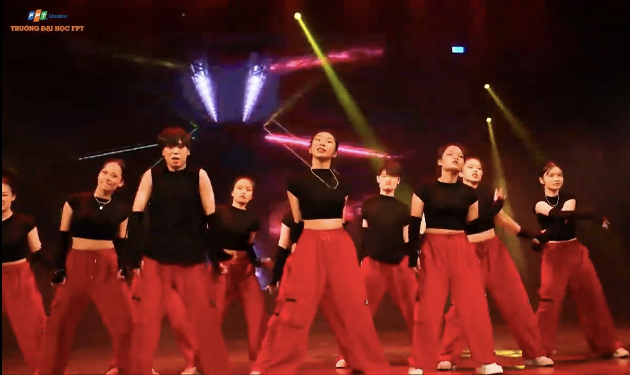 Tiết mục nhảy Lazarus - CLB WannaB đạt giải Ba chung kết cuộc thi Hola showcase 2023