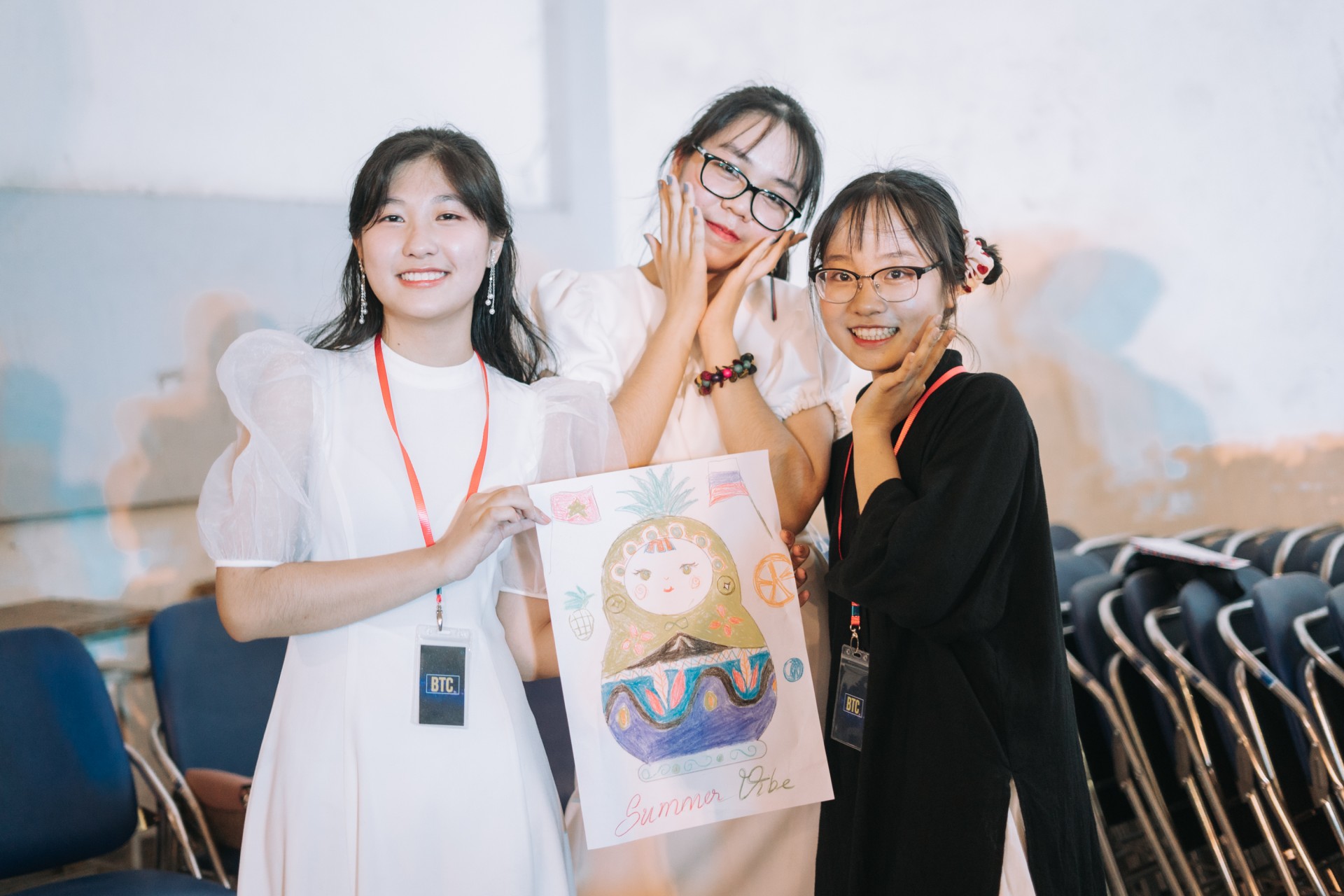 Nhấn để phóng to
