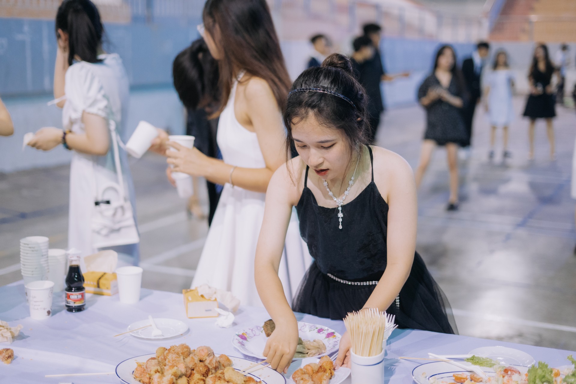 Nhấn để phóng to