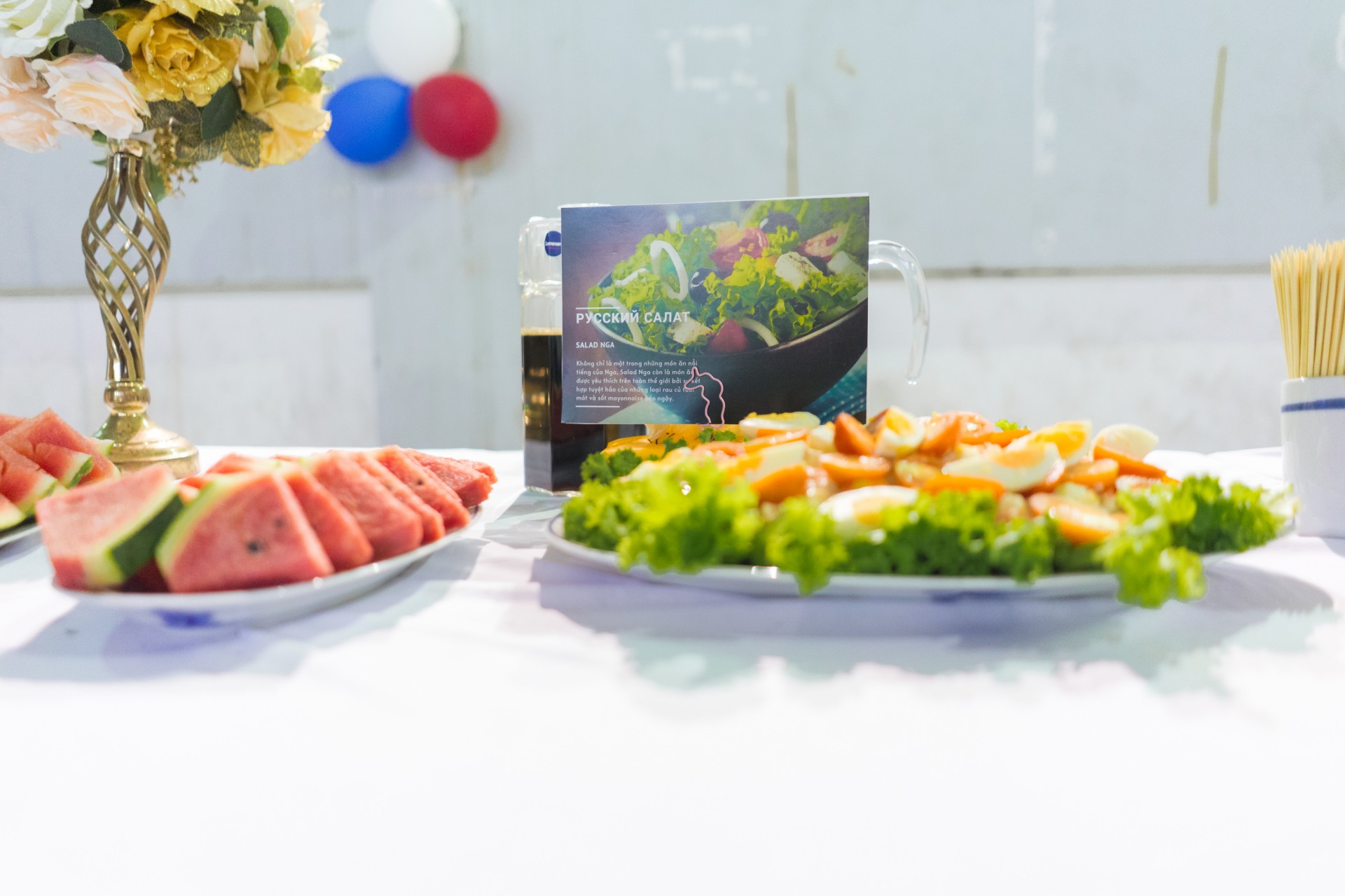 Nhấn để phóng to