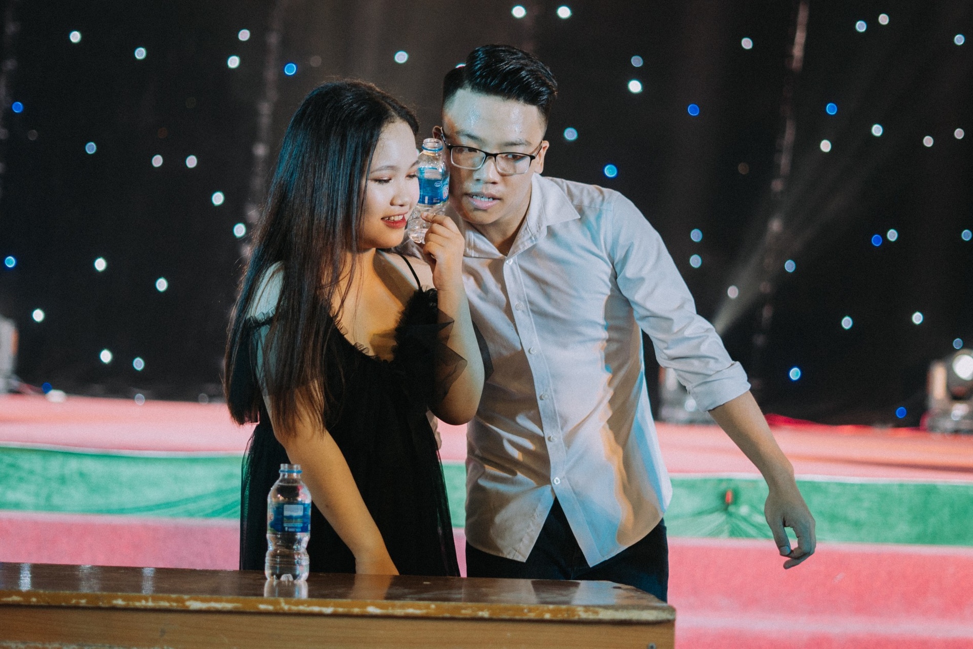 Nhấn để phóng to
