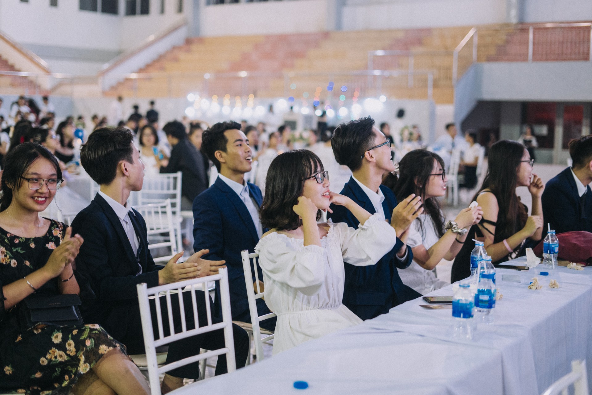Nhấn để phóng to