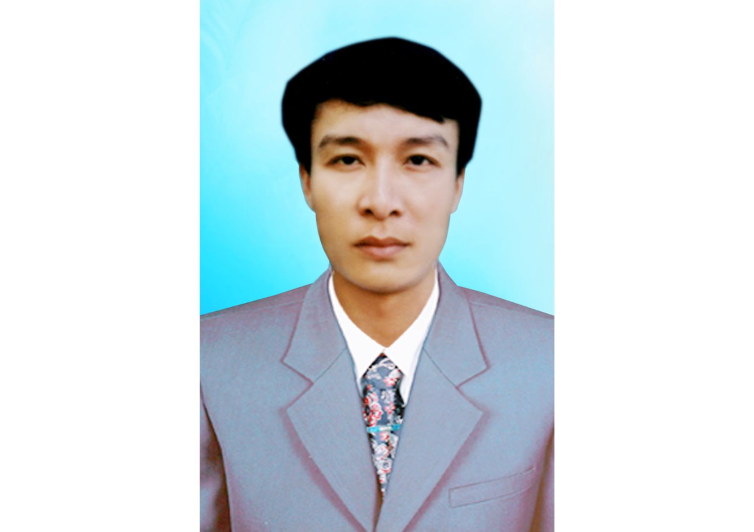 Nhấn để phóng to