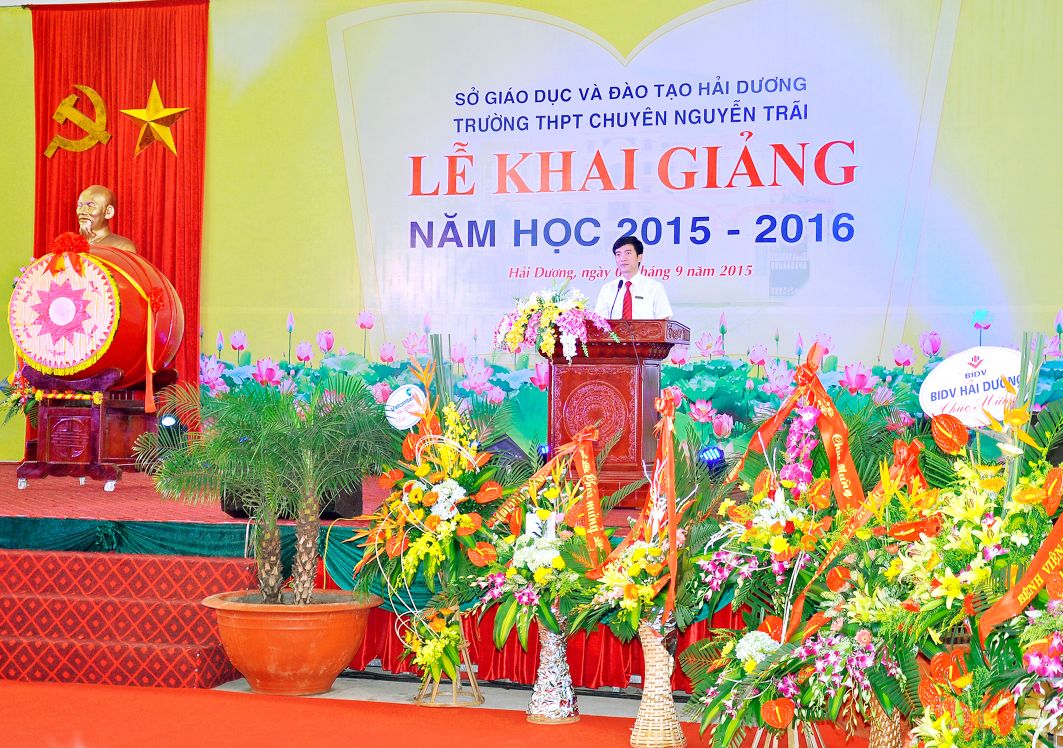 Nhấn để phóng to