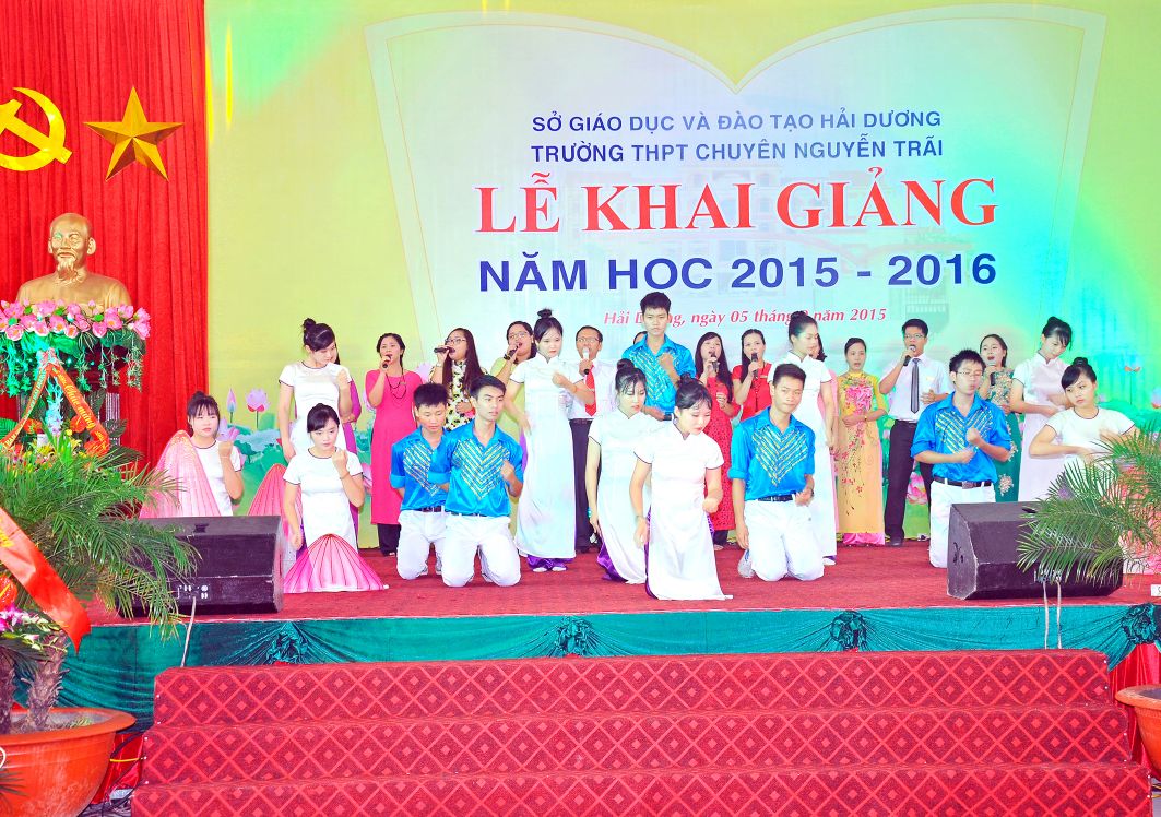 Nhấn để phóng to