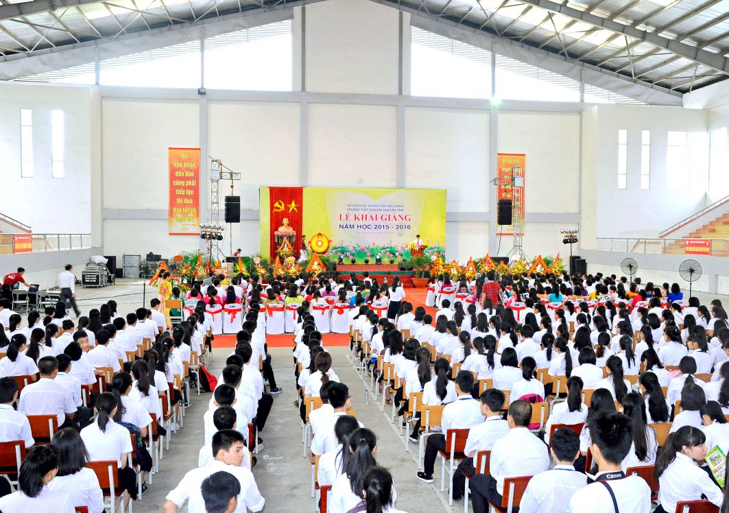 Nhấn để phóng to