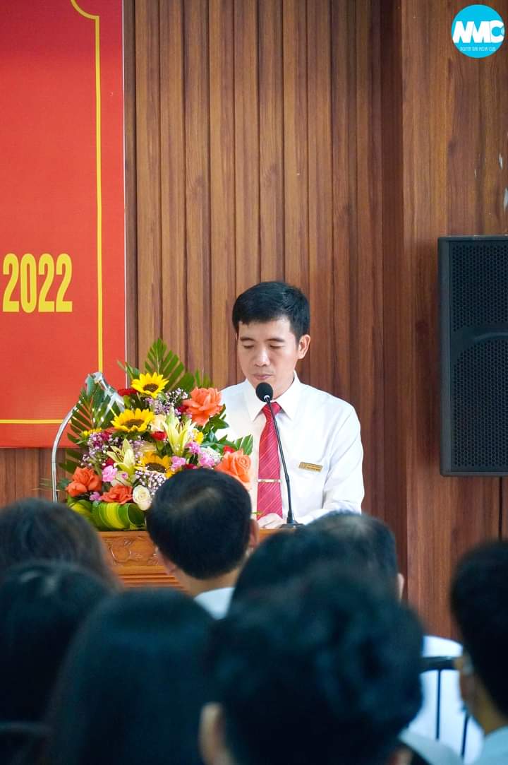 Nhấn để phóng to