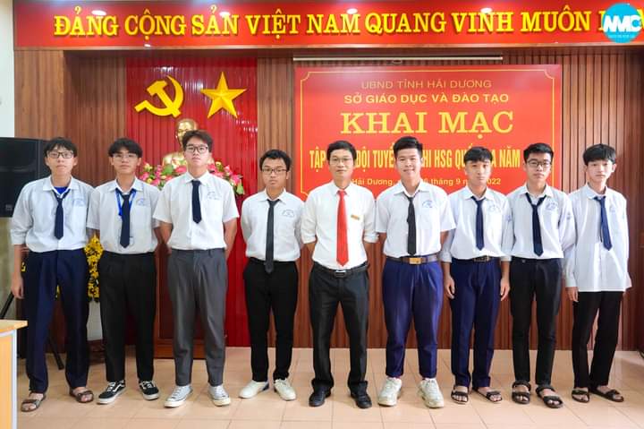 Nhấn để phóng to
