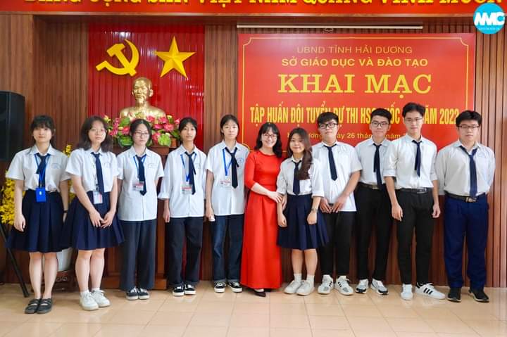 Nhấn để phóng to