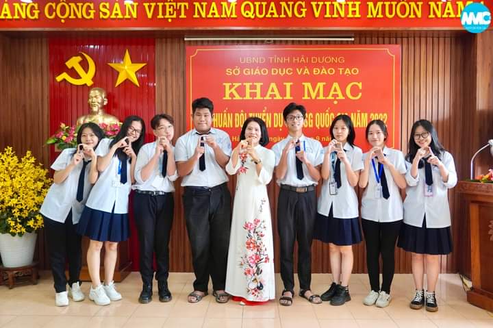 Nhấn để phóng to