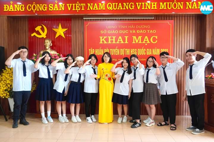 Nhấn để phóng to