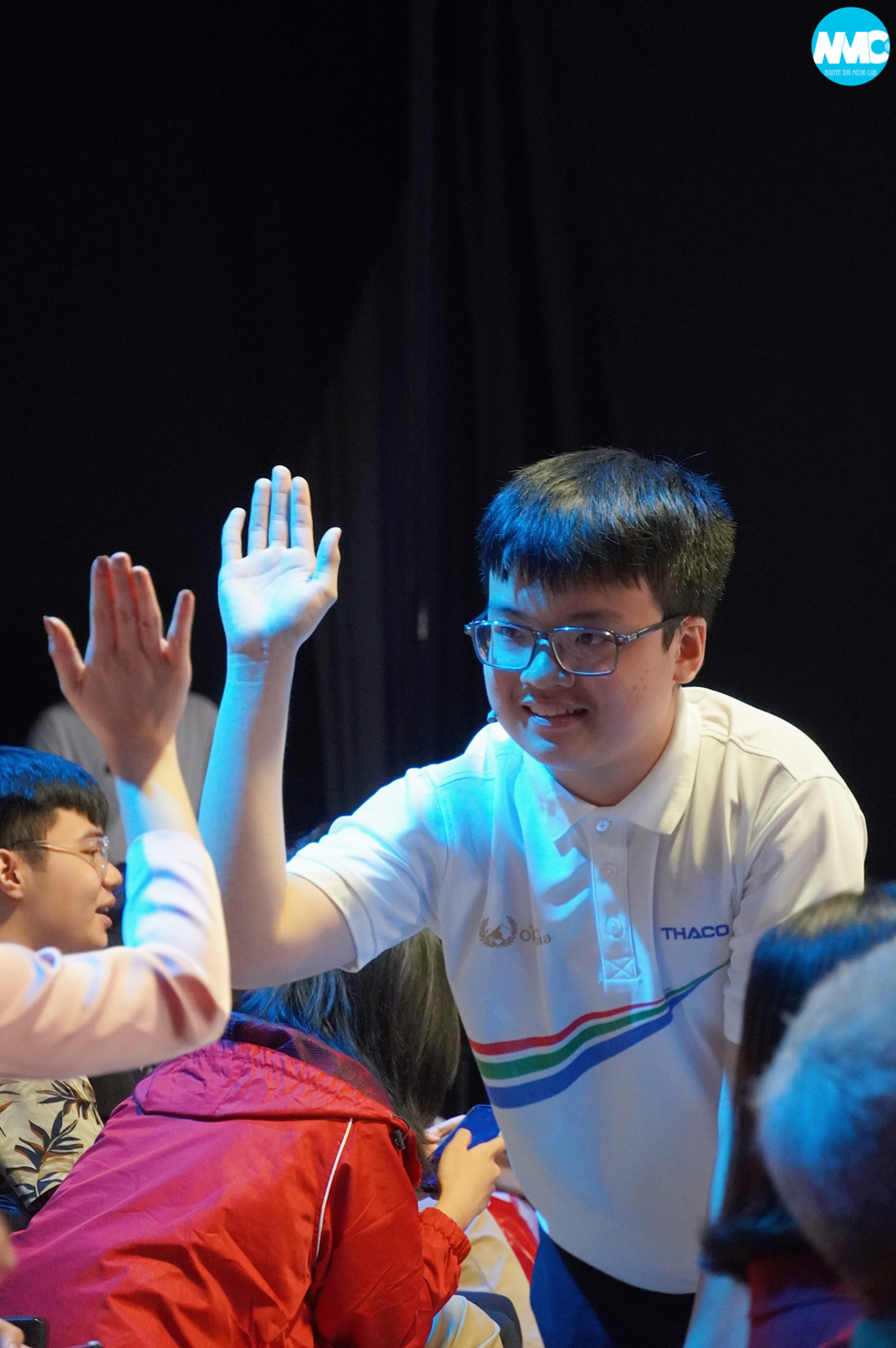 Nhấn để phóng to