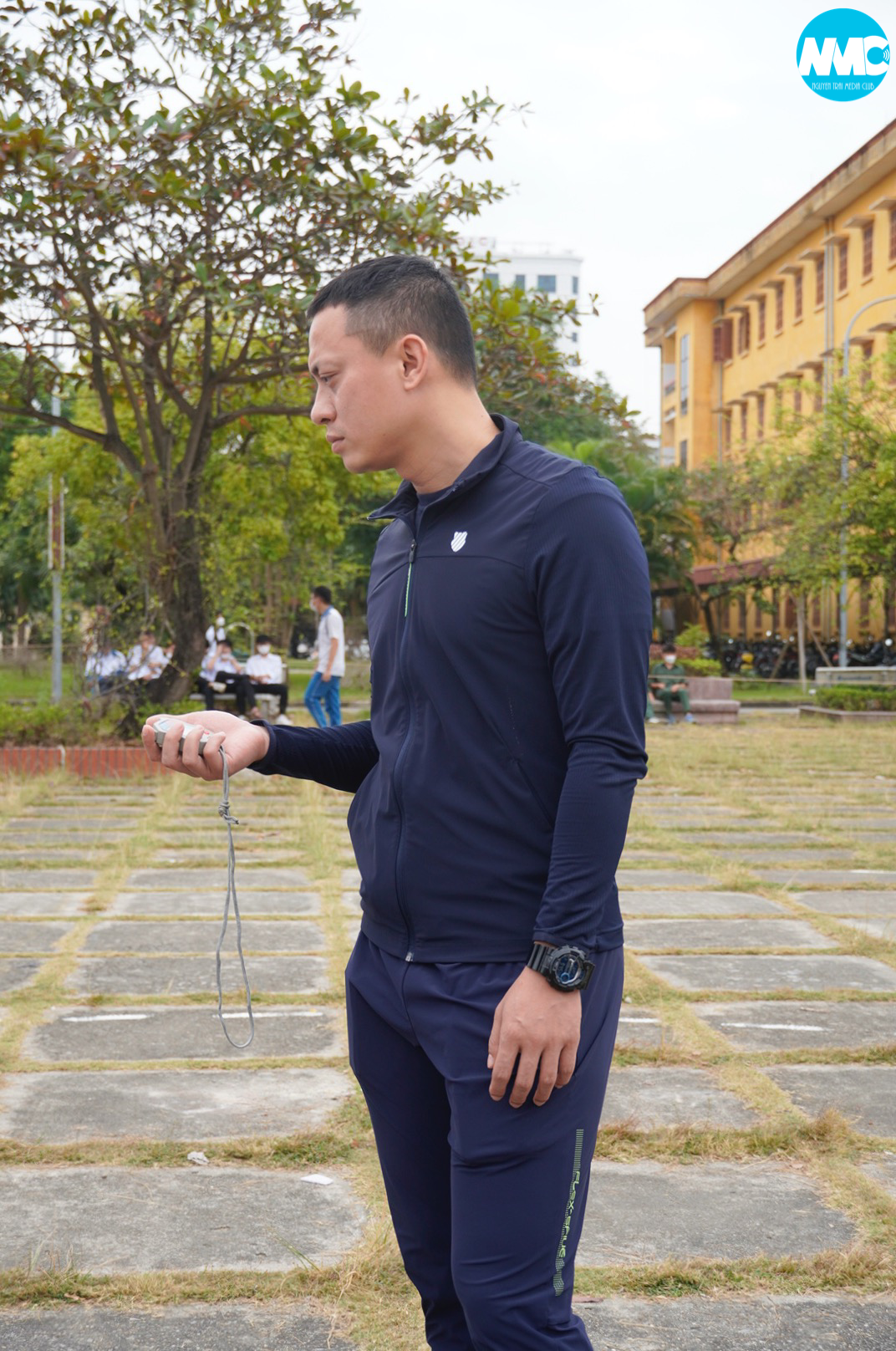 Nhấn để phóng to