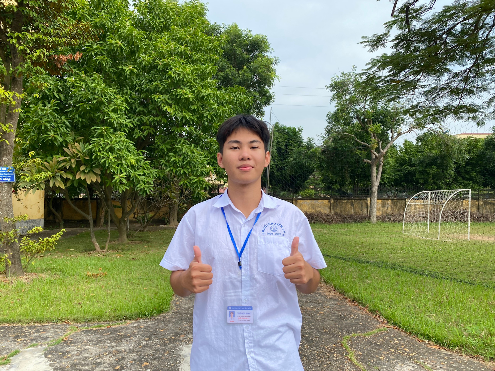 Nhấn để phóng to