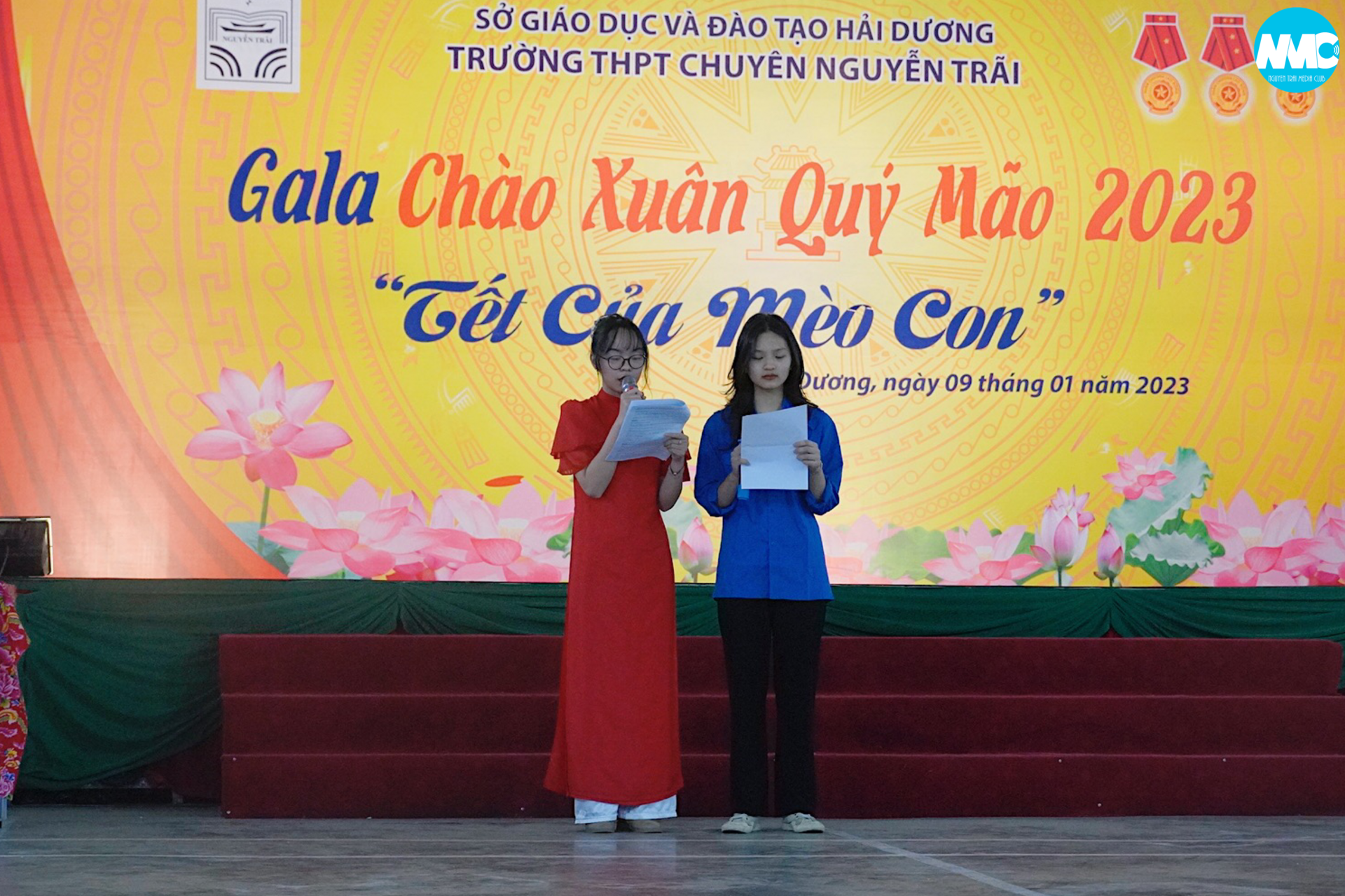 Nhấn để phóng to