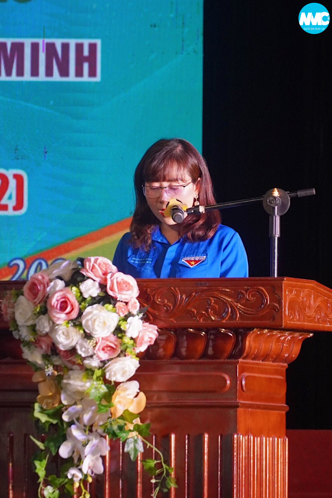 Nhấn để phóng to