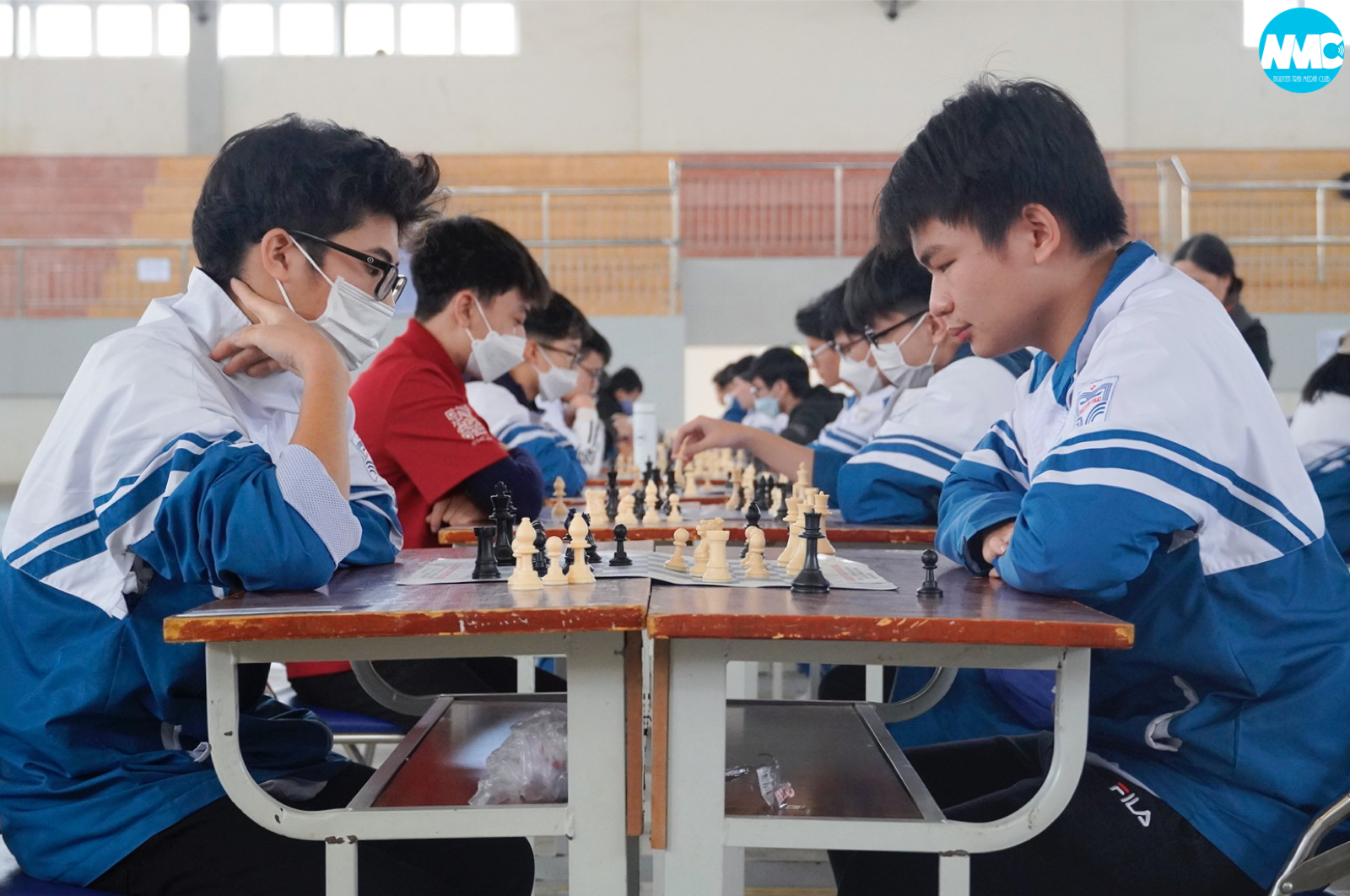 Nhấn để phóng to