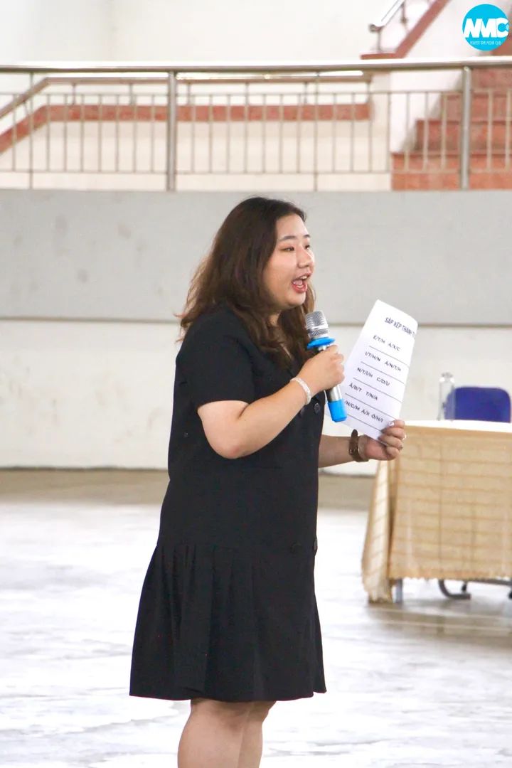 Nhấn để phóng to