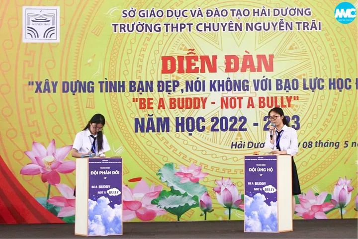 Nhấn để phóng to