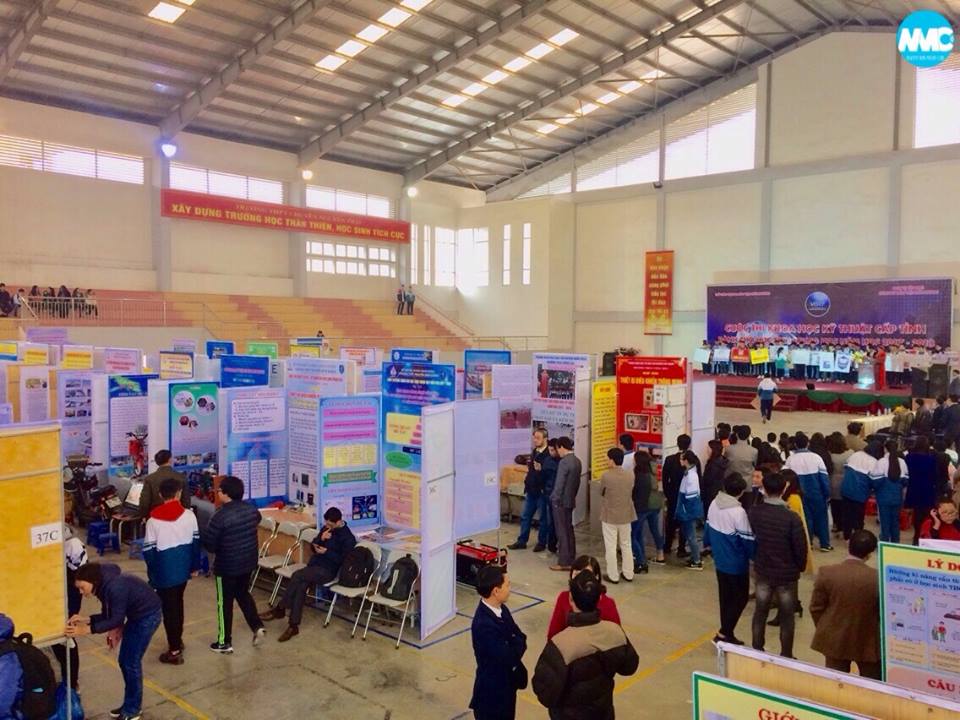 ROBOT TRINH SÁT VÀ CHỐNG KHỦNG BỐ