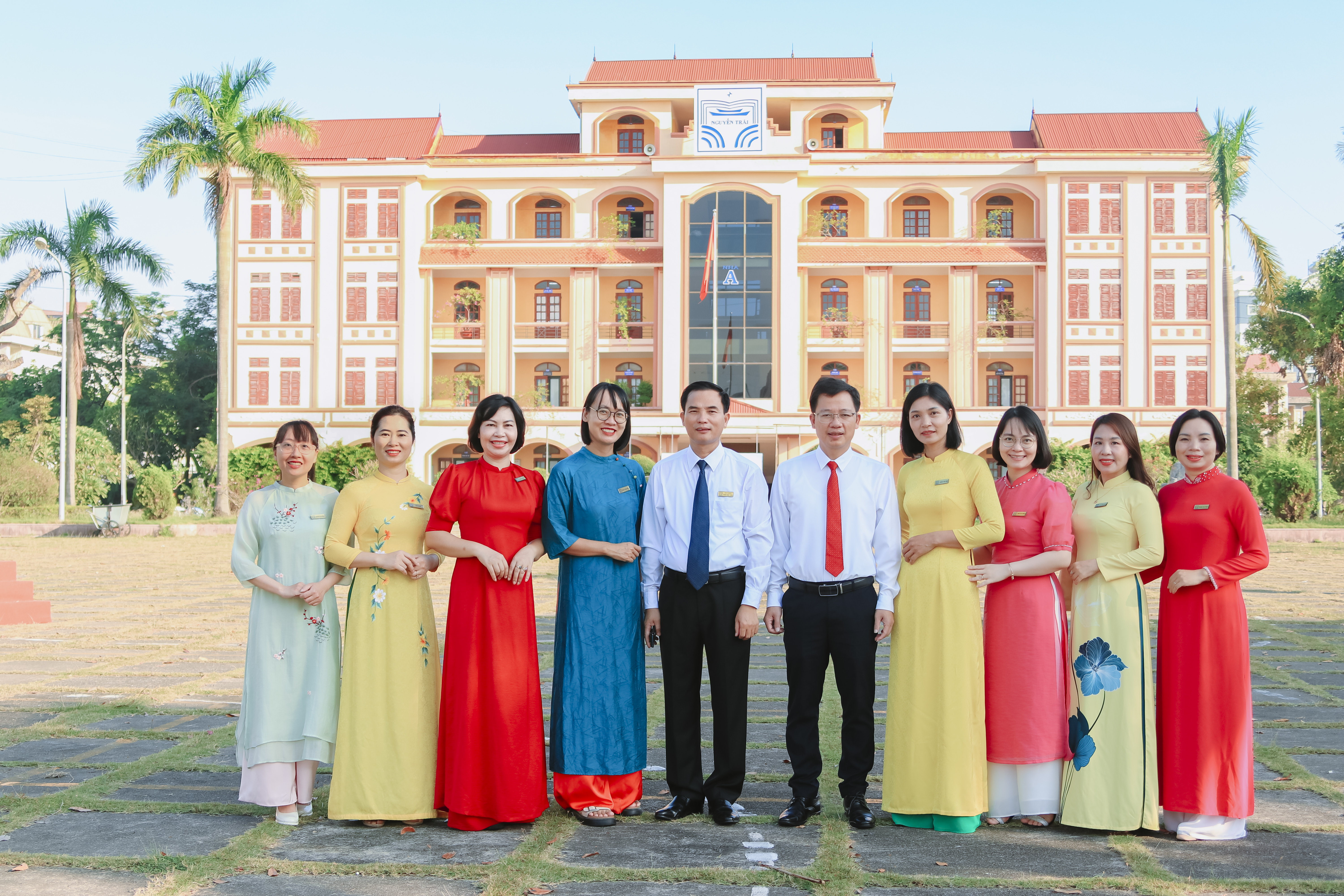 Tổ Sinh – Công nghệ: Không ngừng phấn đấu học hỏi